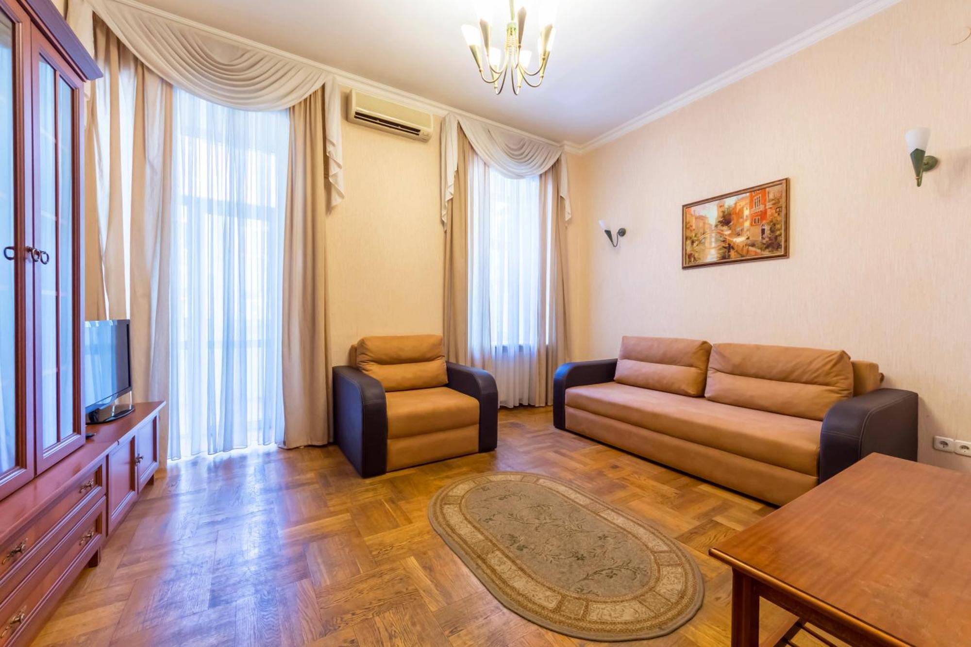 קייב Apartments In The Center On Shota Rustaveli מראה חיצוני תמונה