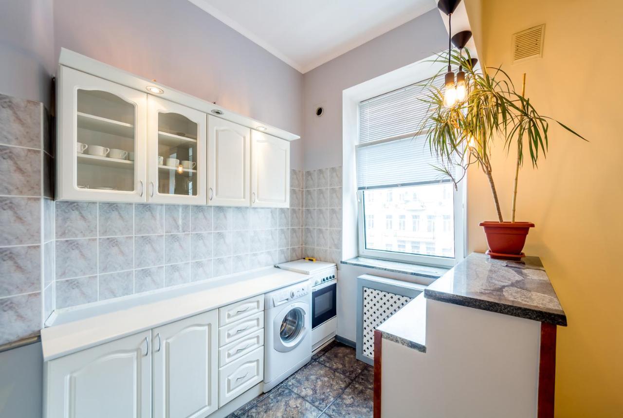קייב Apartments In The Center On Shota Rustaveli מראה חיצוני תמונה